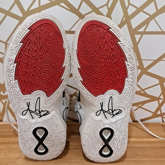 Nike Kyrie Sneakers Size9 MENS - Picture 5 of 9